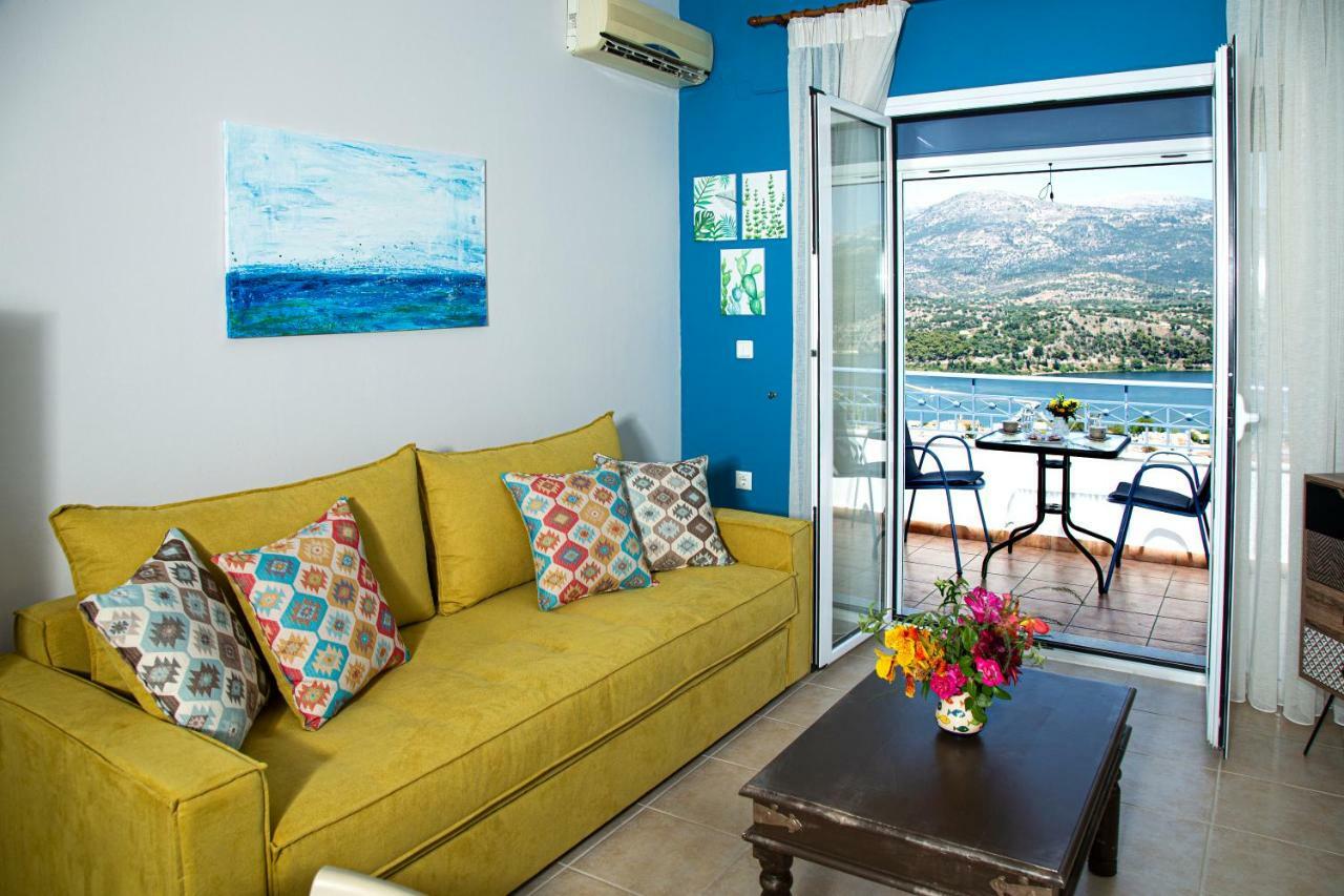 Antigone Apartments Argostoli Eksteriør billede